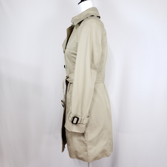 Banana Republic Trench Coat in Beige - Picture 3 of 9